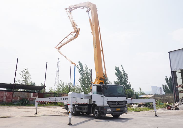 Zoomlion 47 Meter Concrete Pump Truck Cost for Sale