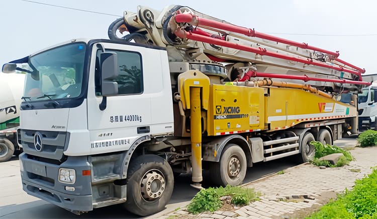 Cost For 62 Meter Xcmg Concrete Pump Truck Price New