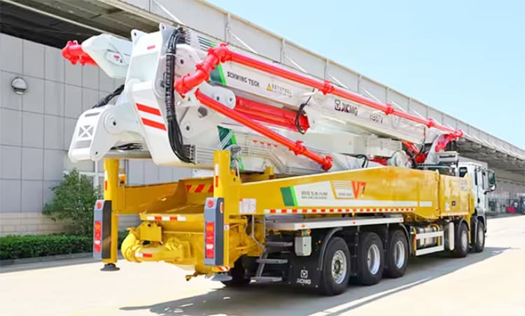 XCMG Concrete Pump Truck - 67M Cement Pumper for Sale