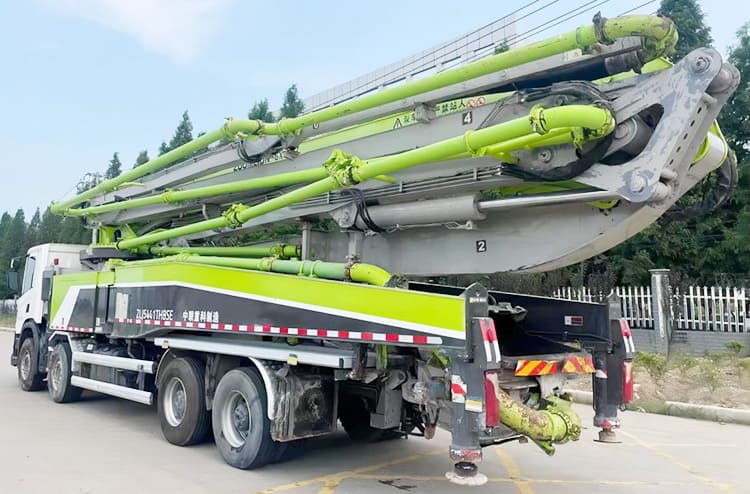 Scania Truck Chassis 8x4 - Zoomlion 62 Meter Boom Concrete Truck For Sale Price