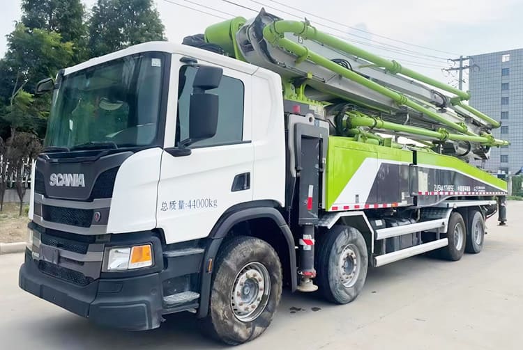 Scania Truck Chassis 8x4 - Zoomlion 62 Meter Boom Concrete Truck For Sale Price