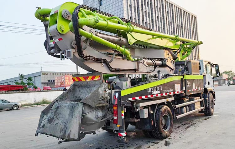 Howo Sitrak Truck Chassis - Zoomlion 38M Pump Truck Price For Sale