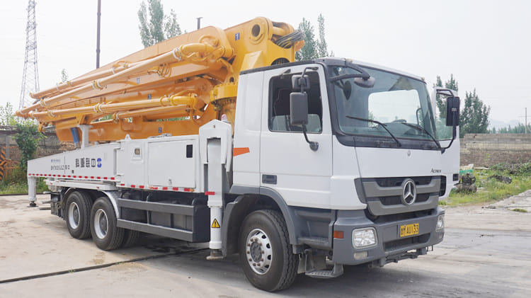 Used 47 Meter Concrete Boom Pump Trucks for Sale in Namibia