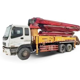Isuzu Chassis 6x4 - Sany 38 Meter Long Boom Concrete Pump